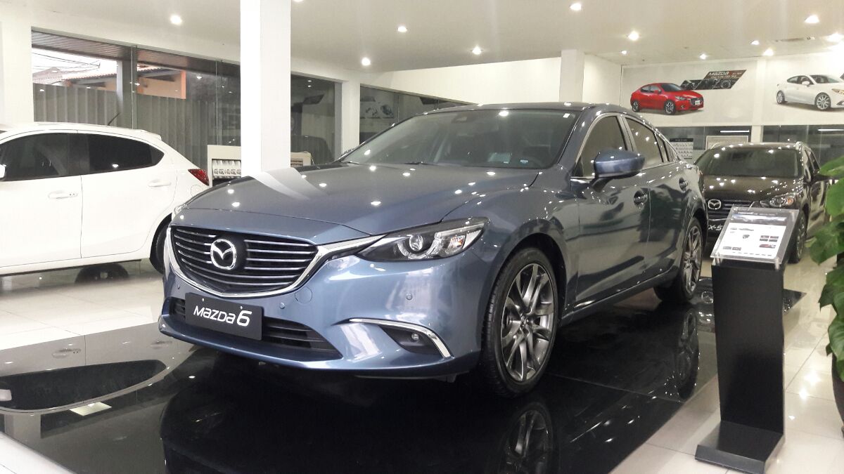 Mazda 6 bản cũ 2017